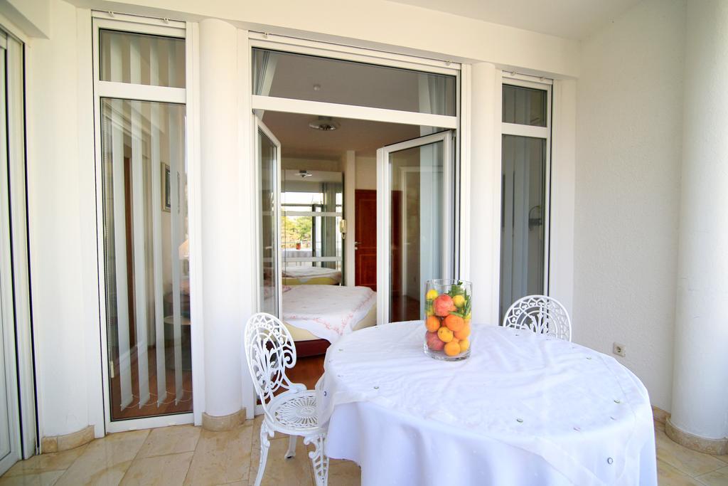 Villa Perla Baska Exterior photo